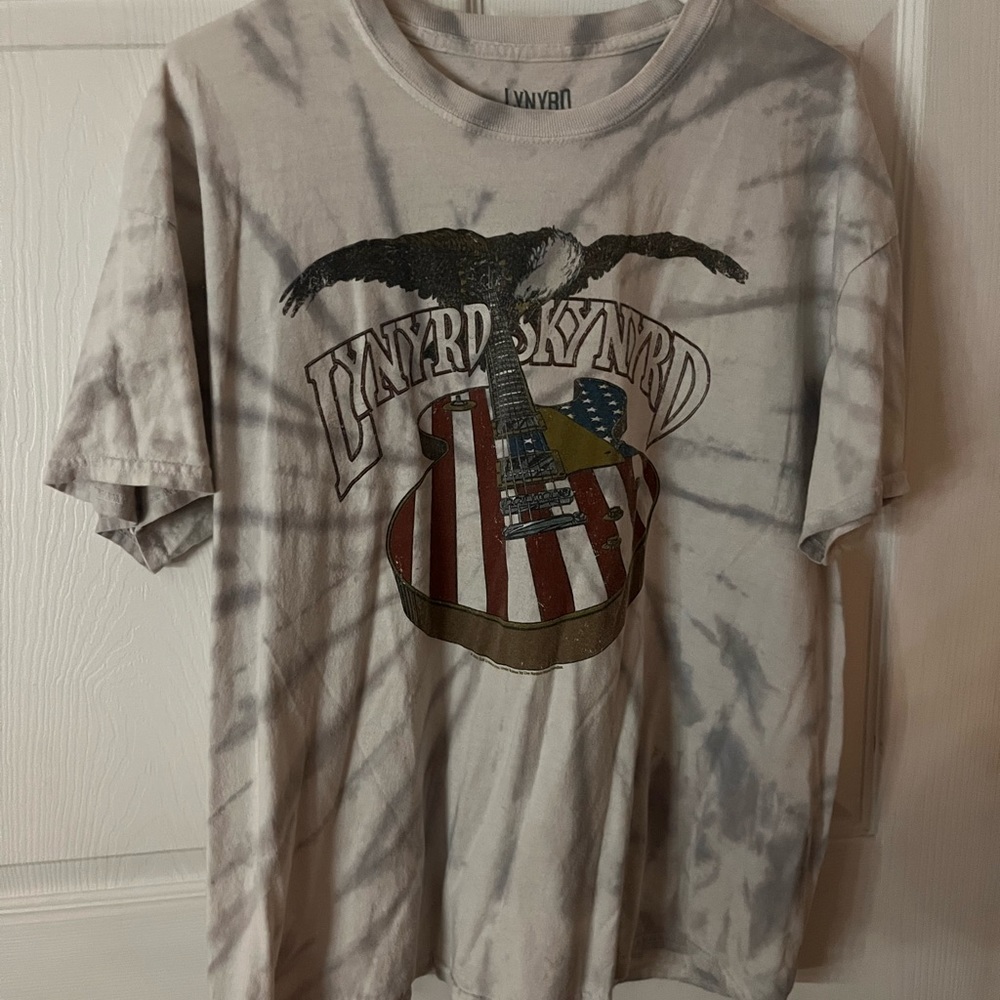 Women’s Lynyrd Skynyrd T shirt